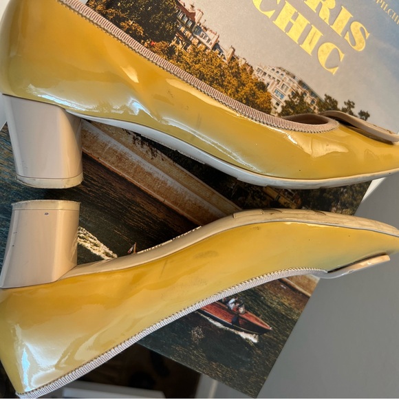 Salvatore Ferragamo Patent Leather Vintage Neutral Loafers/ Block Heels - Picture 8 of 9